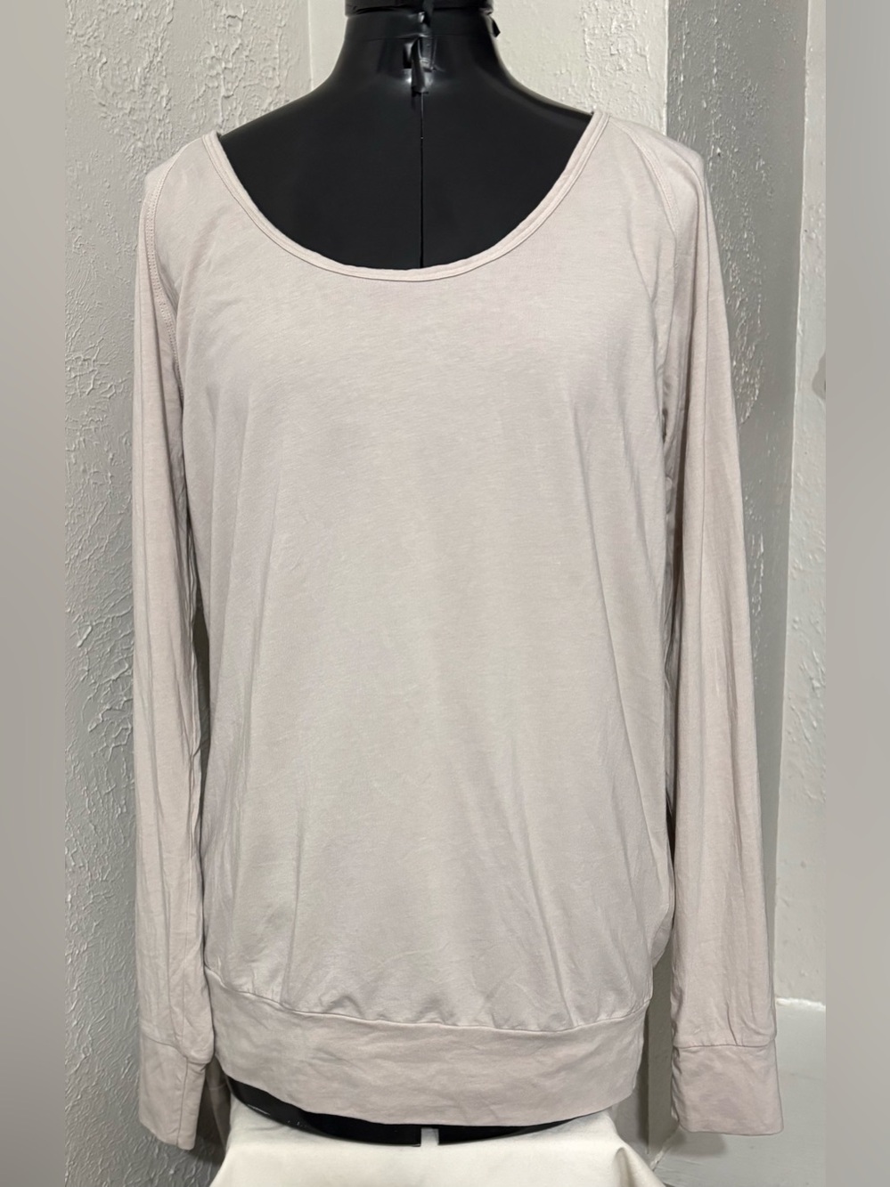 Lole Women’s Crisscross Open back Long Sleeve Top Beige Size L